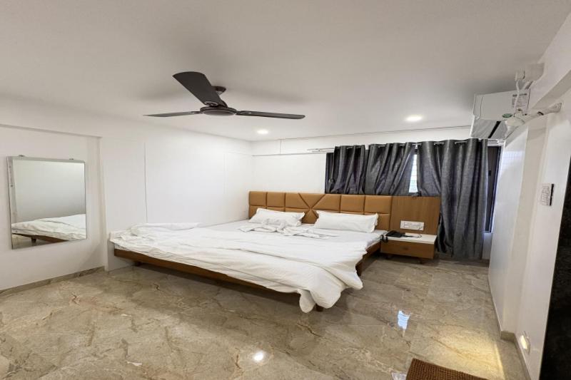 Hotel Ruchi Executive Satara Bagian luar foto